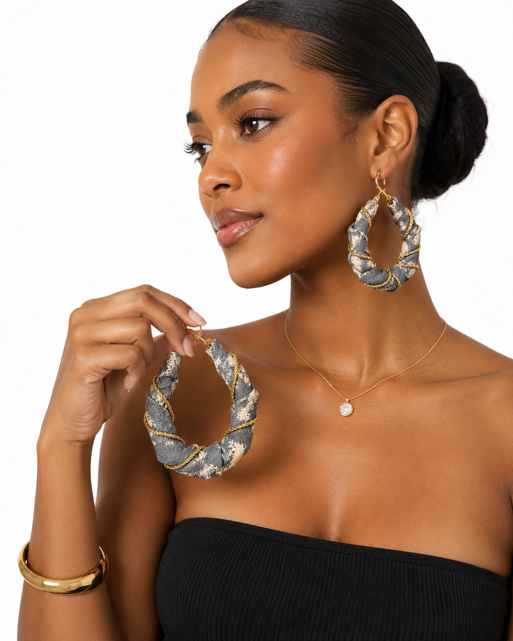 Luxurious twist hoops