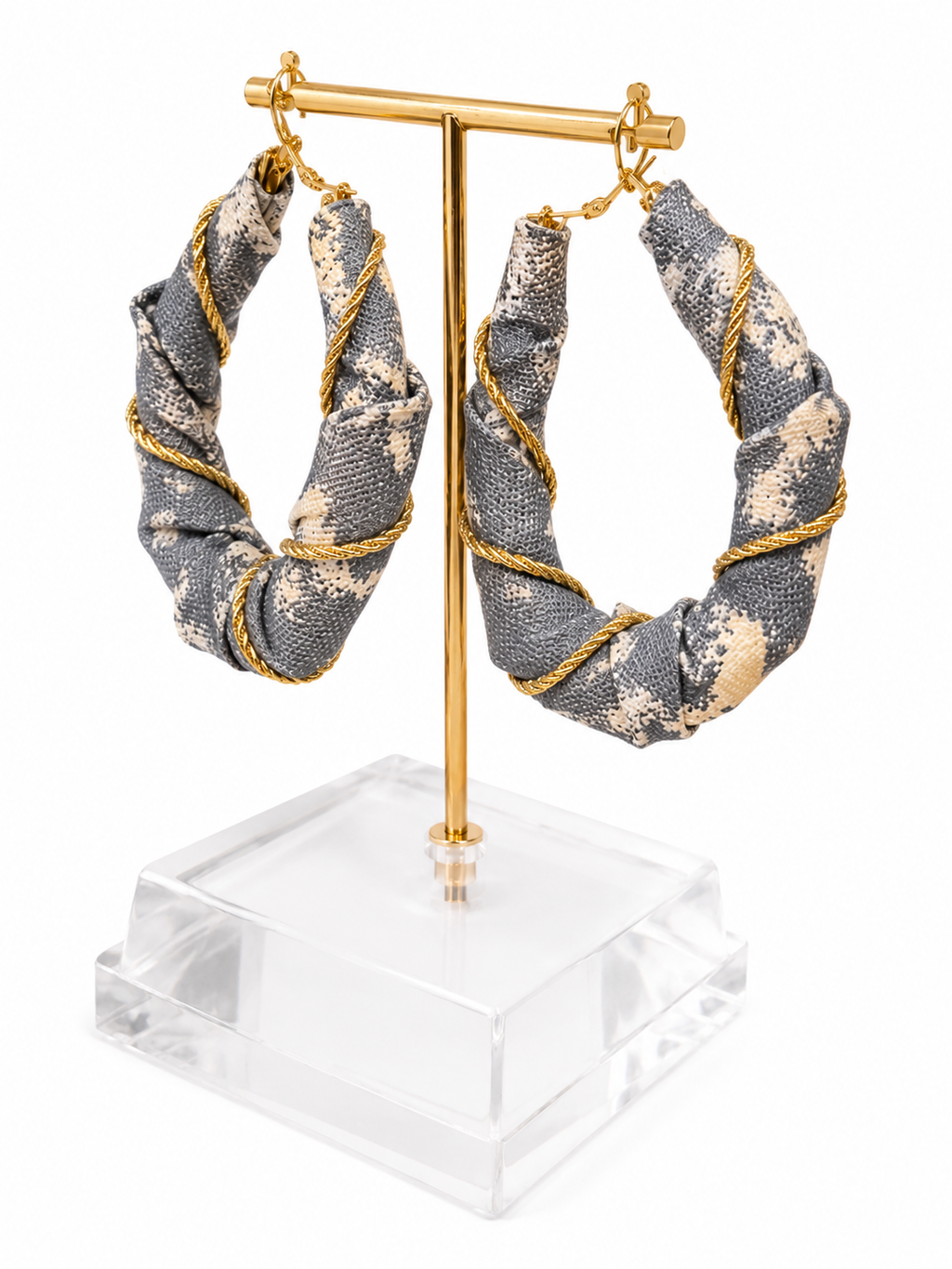 Luxurious twist hoops